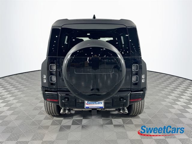 Used 2025 Land Rover Defender 110 V8 image 6