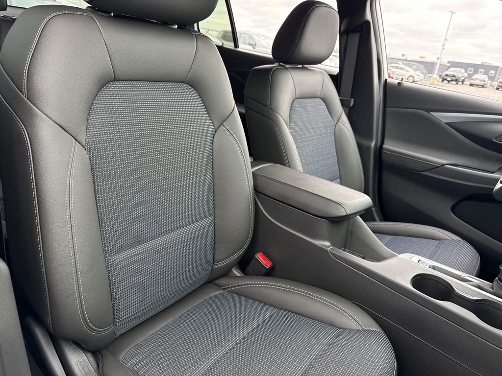 New 2026 Buick Envista Sport Touring w/ Advanced Safety Package FWD image 35