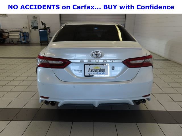 Used 2018 Toyota Camry XSE image 10