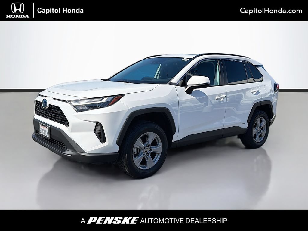Used 2022 Toyota RAV4 XLE w/ Convenience Package AWD/4WD video 1