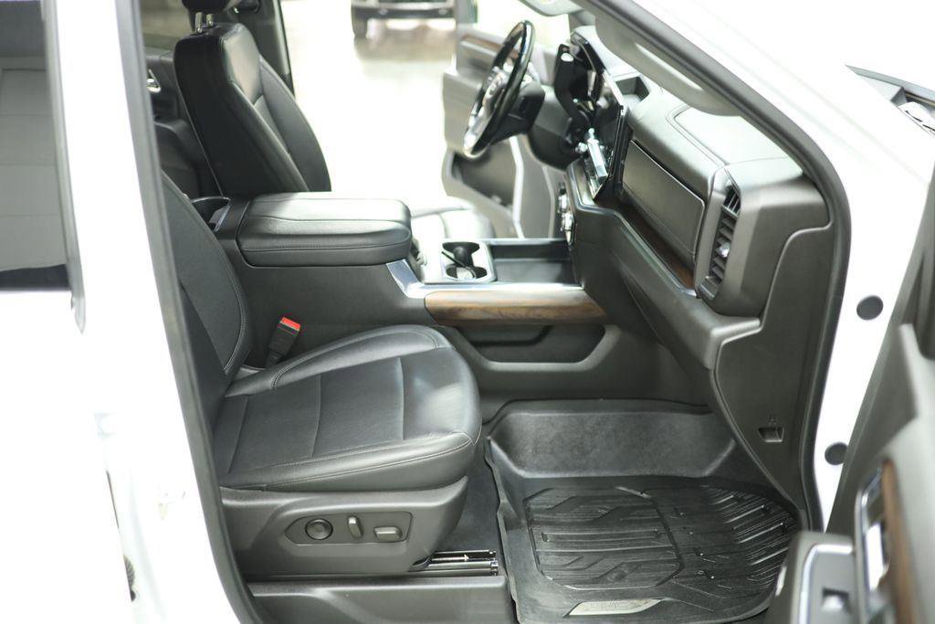 Used 2024 GMC Sierra 3500 SLT image 59
