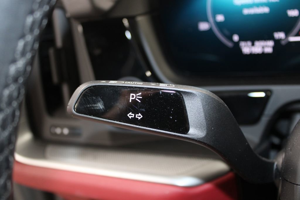 Used 2024 Porsche Cayenne image 23