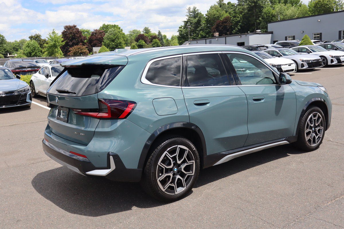Used 2026 BMW X1 xDrive28i AWD/4WD image 5