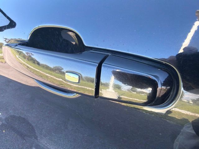 Used 2020 Chevrolet Equinox LS FWD image 19