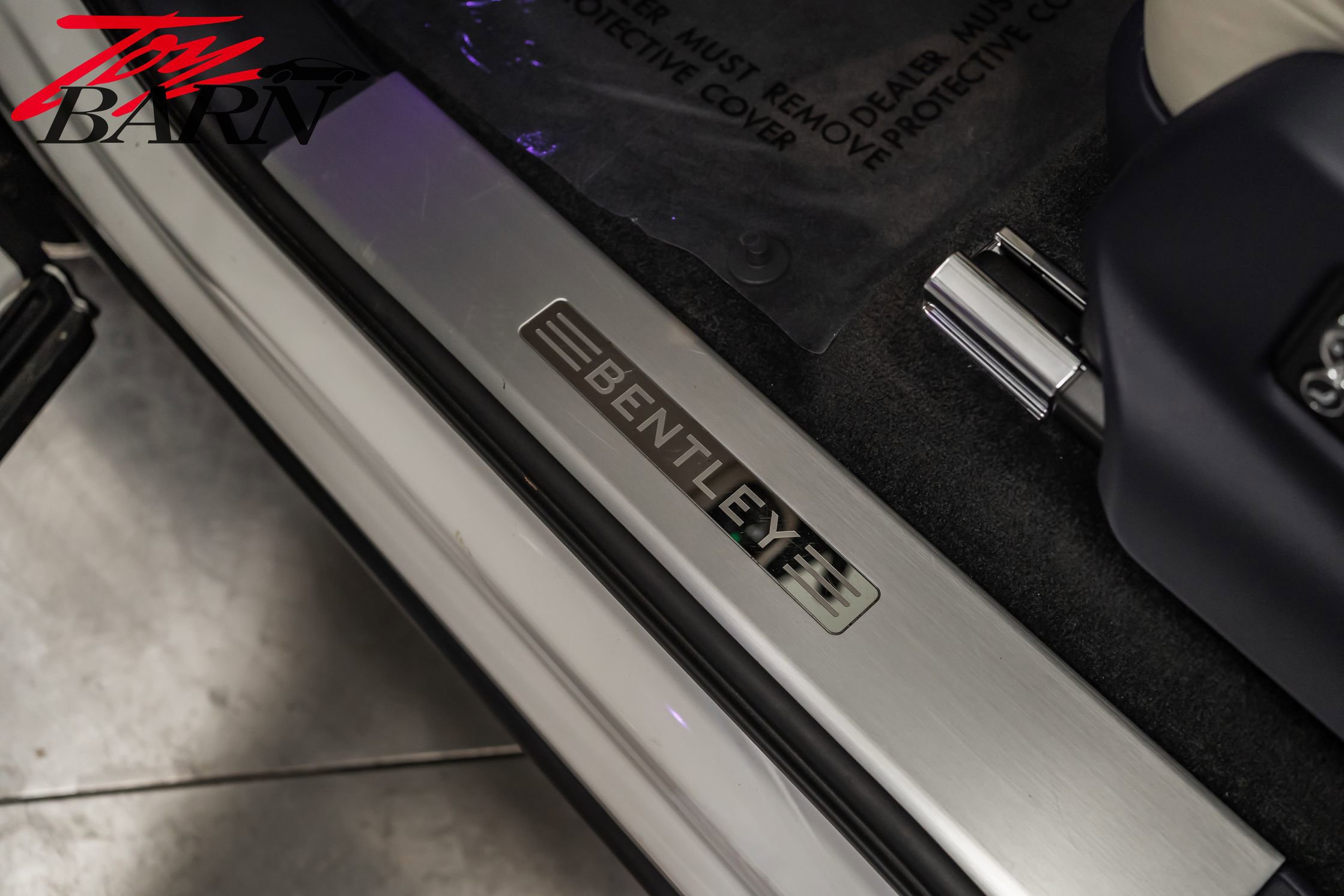 Used 2021 Bentley Bentayga image 23