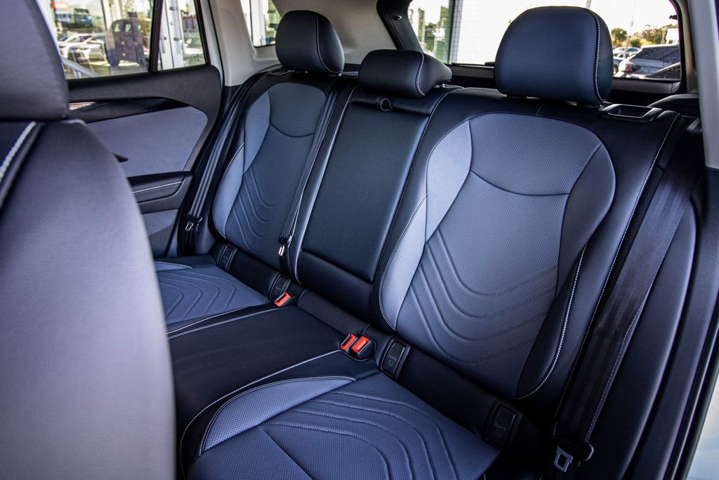 New 2026 Volkswagen Tiguan SE image 50