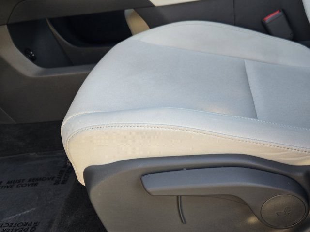 Certified 2025 Hyundai Santa Fe SE FWD image 24