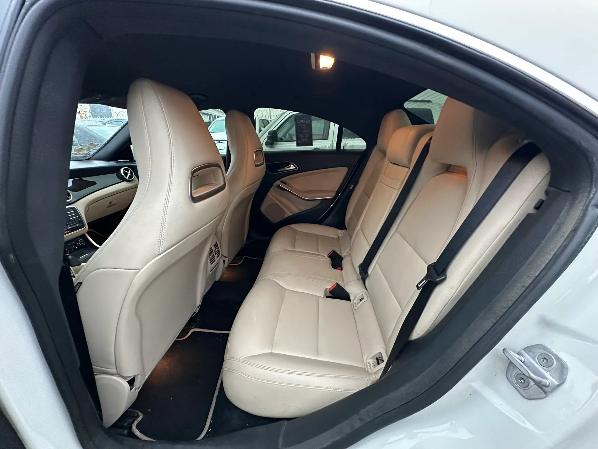 Used 2016 Mercedes-Benz CLA 250 image 16