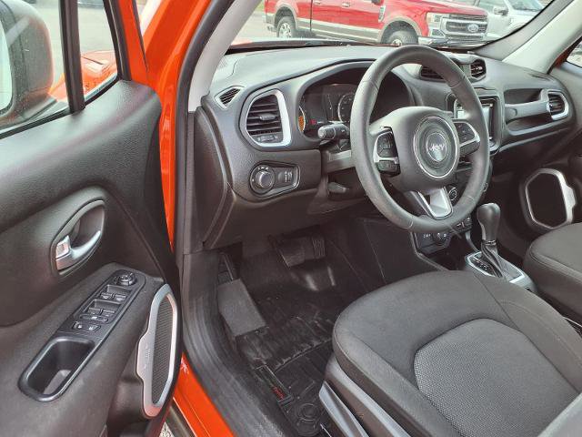 Used 2019 Jeep Renegade Sport image 6