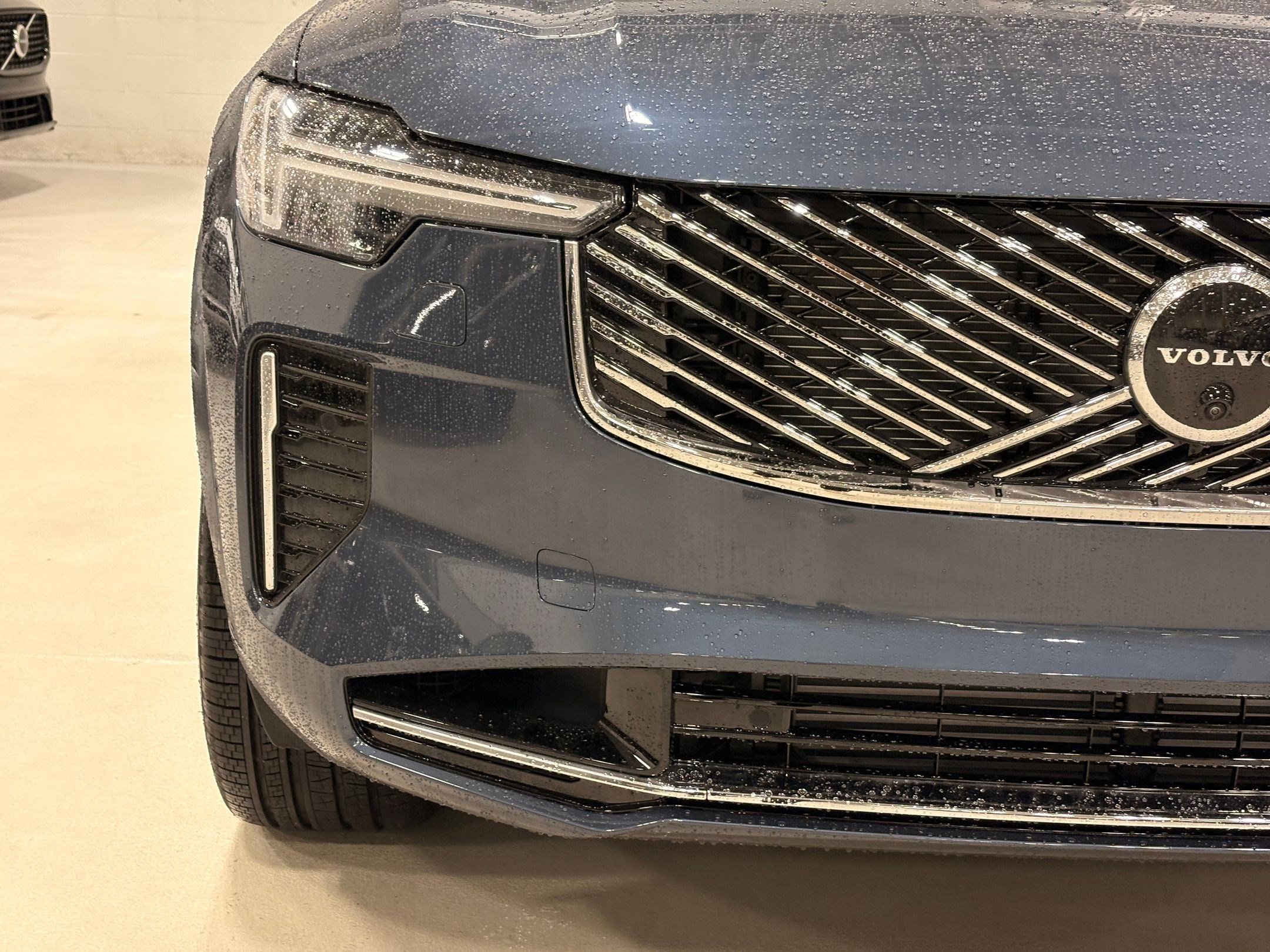 New 2026 Volvo XC90 T8 Plus image 11