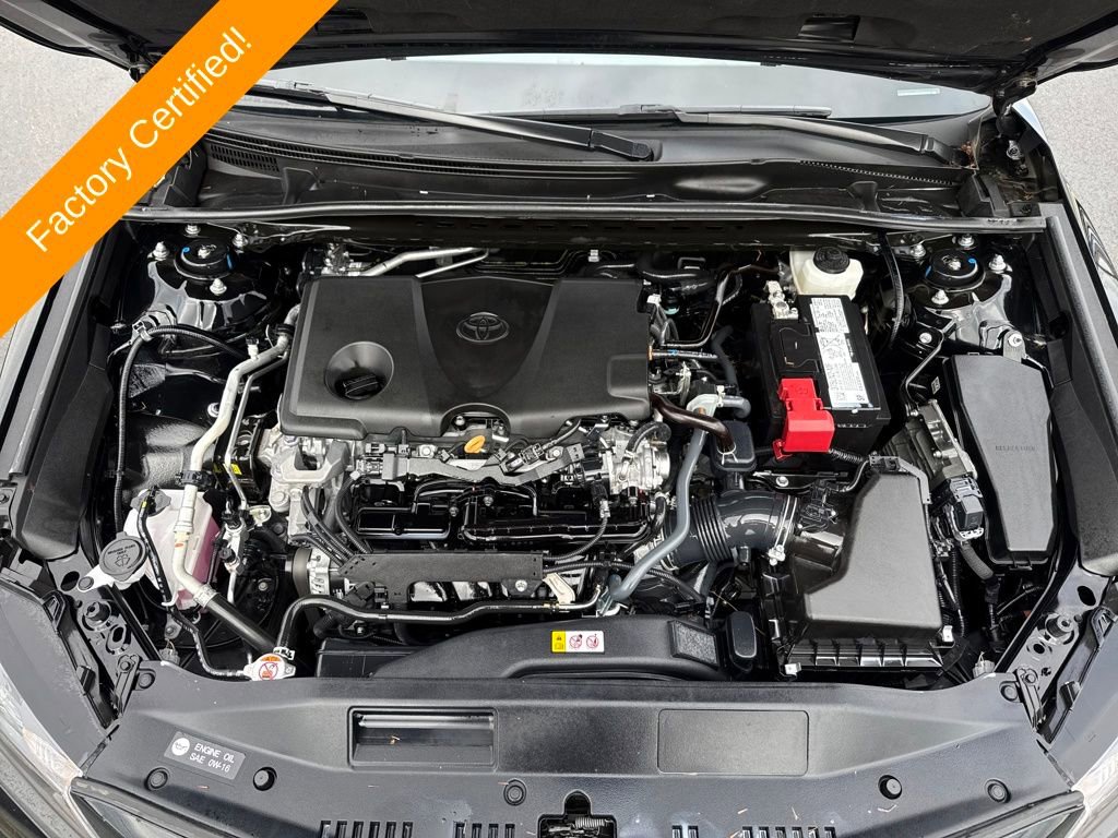 Used 2024 Toyota Camry SE image 9