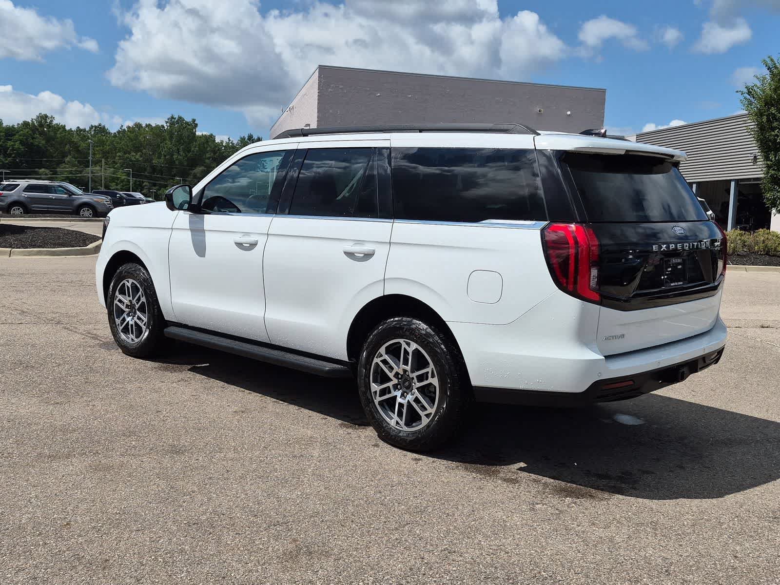 New 2026 Ford Expedition Active AWD/4WD image 6