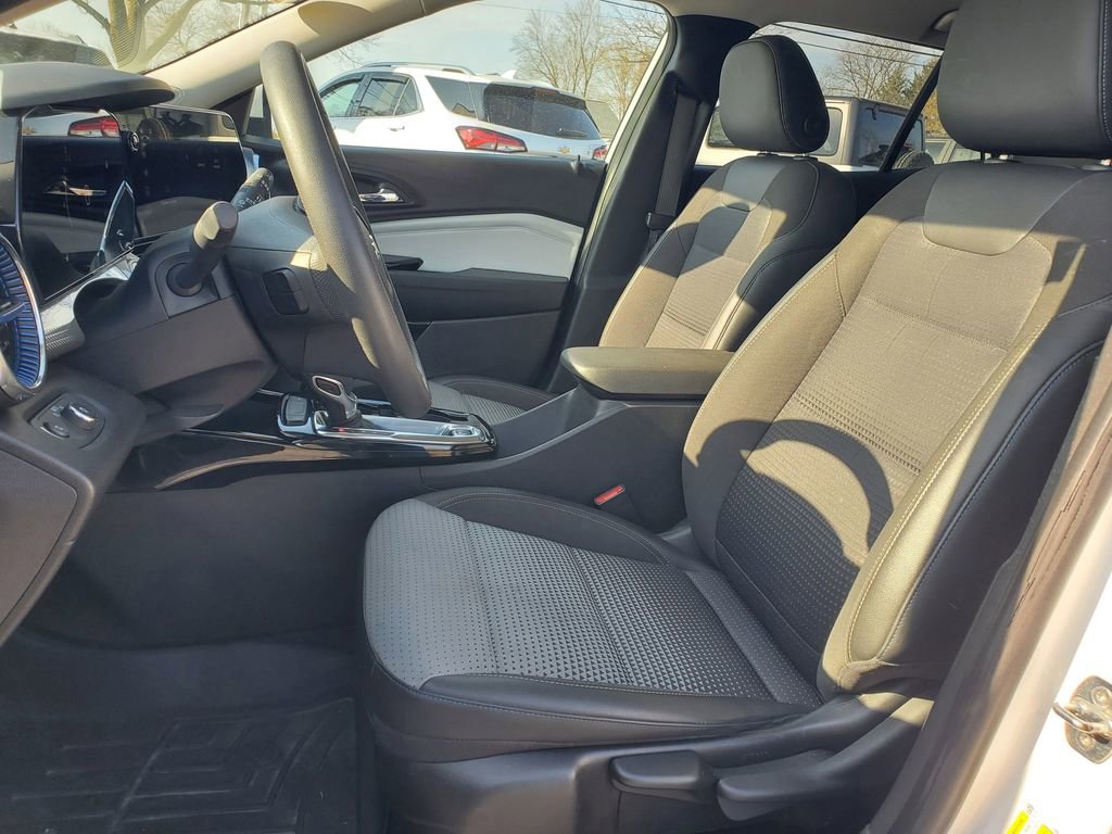 Used 2024 Chevrolet Trax LT FWD image 6