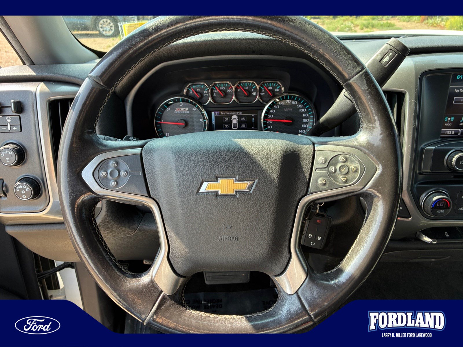 Used 2018 Chevrolet Silverado 1500 LT w/ All Star Edition AWD/4WD image 9