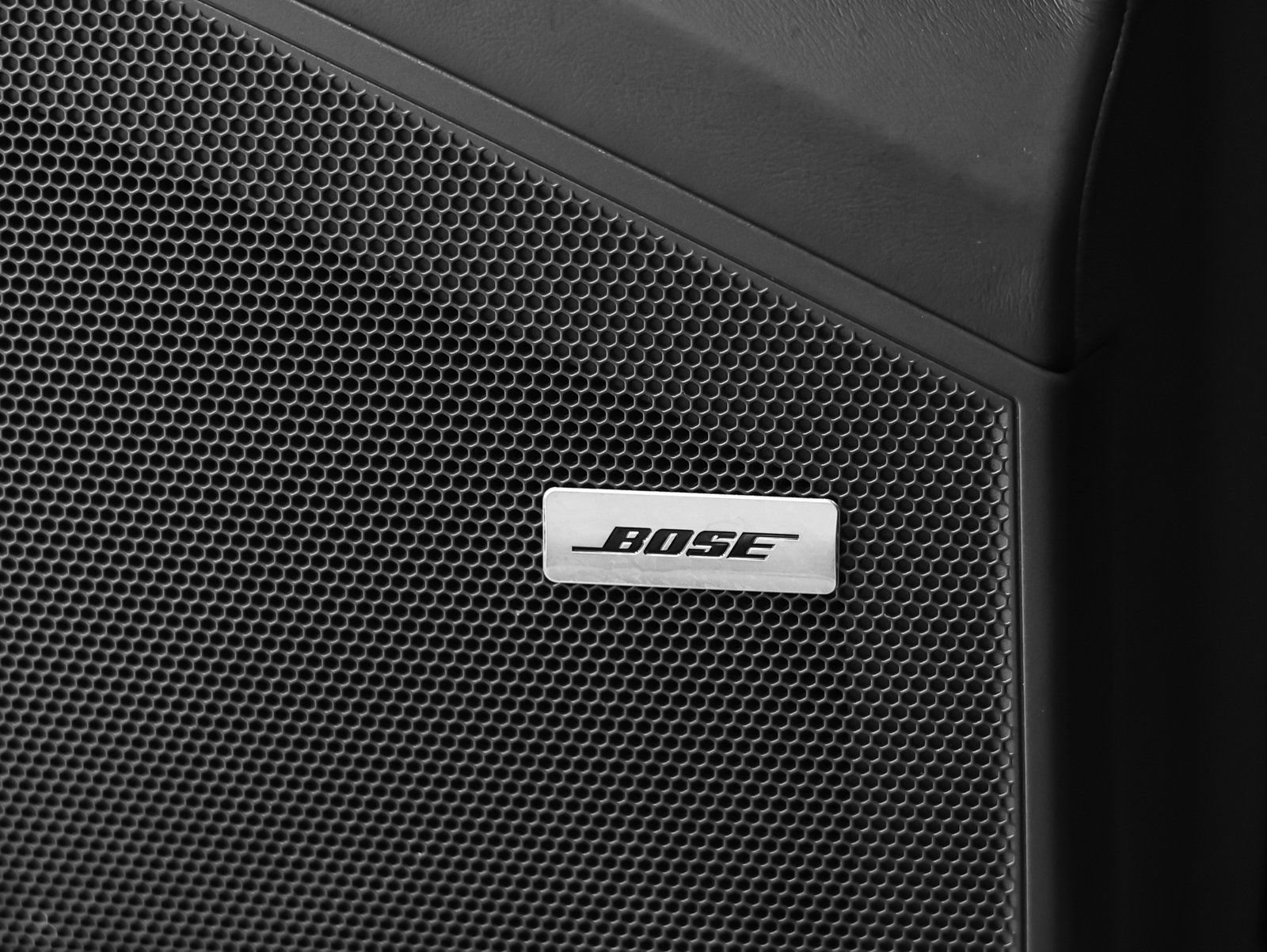 Certified 2025 Porsche Cayenne image 36