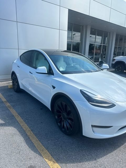 Used 2024 Tesla Model Y Performance AWD/4WD image 5