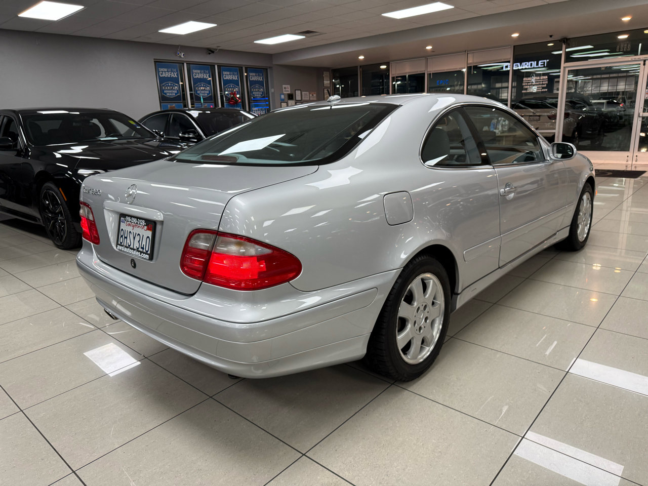 Used 2001 Mercedes-Benz CLK 320 Coupe image 7