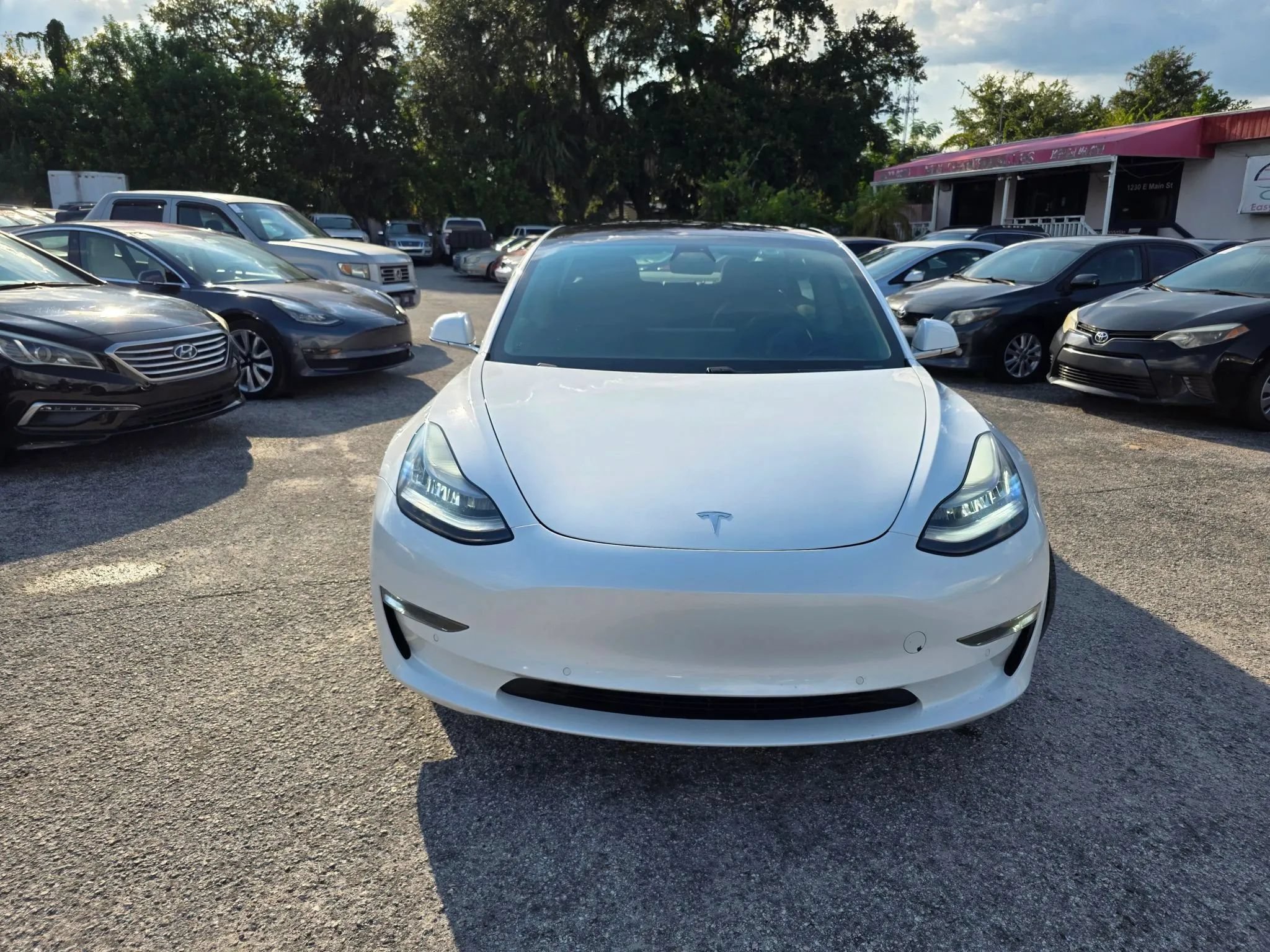Used 2018 Tesla Model 3 Long Range AWD/4WD image 2