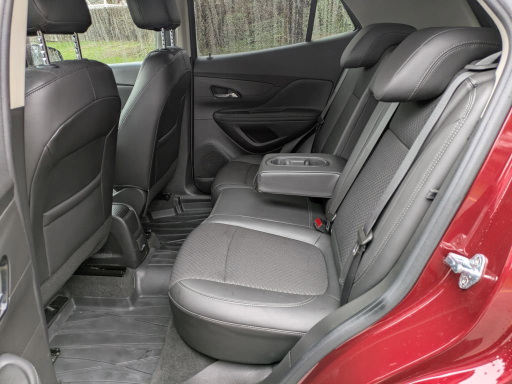 Certified 2022 Buick Encore Preferred w/ Safety Package image 30