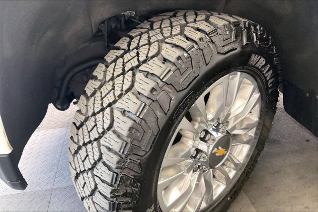 Used 2021 Chevrolet Silverado 3500 High Country AWD/4WD image 33