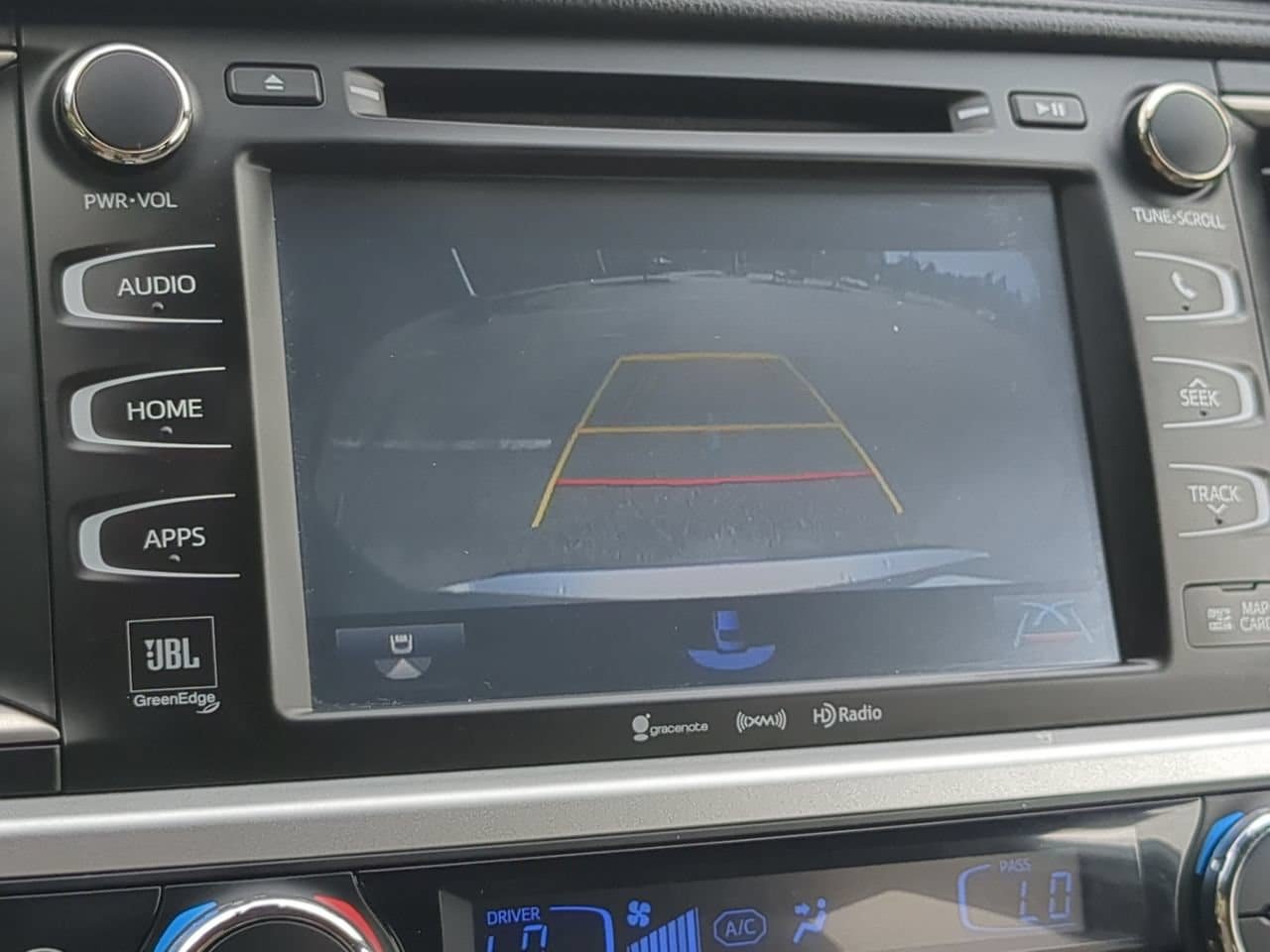 Used 2018 Toyota Highlander Limited Platinum AWD/4WD image 20