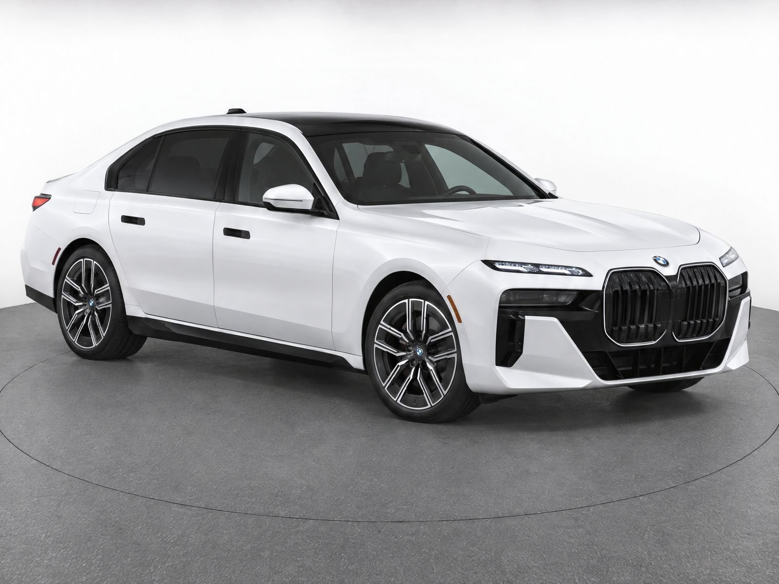 Certified 2026 BMW 760i xDrive w/ Executive Package