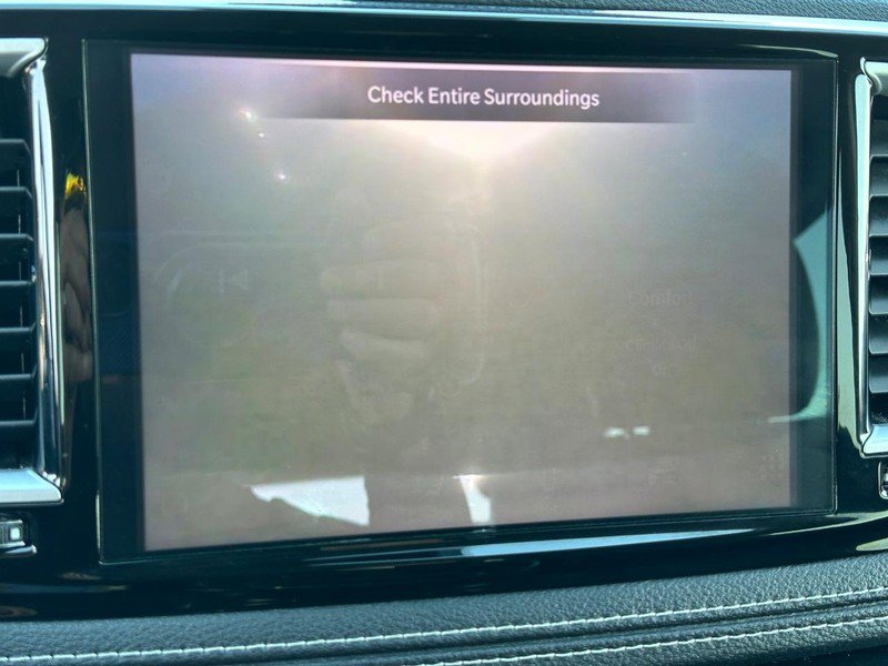 Used 2022 Chrysler Pacifica Touring-L FWD image 26
