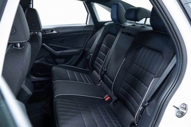 Used 2024 Volkswagen Jetta Sport image 24