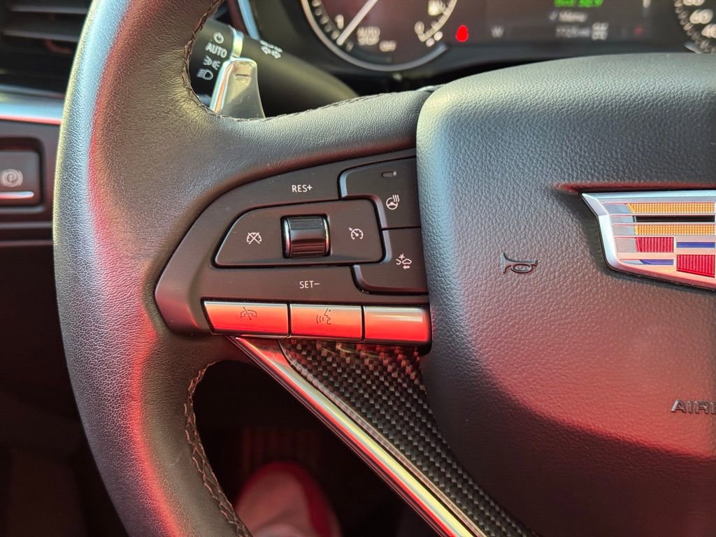 Used 2024 Cadillac XT6 Sport image 18