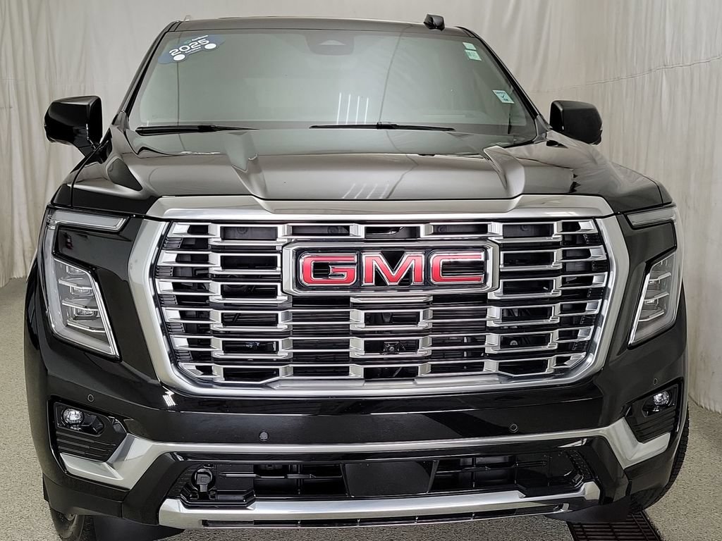 Certified 2025 GMC Yukon Denali w/ Denali Reserve Package AWD/4WD image 2
