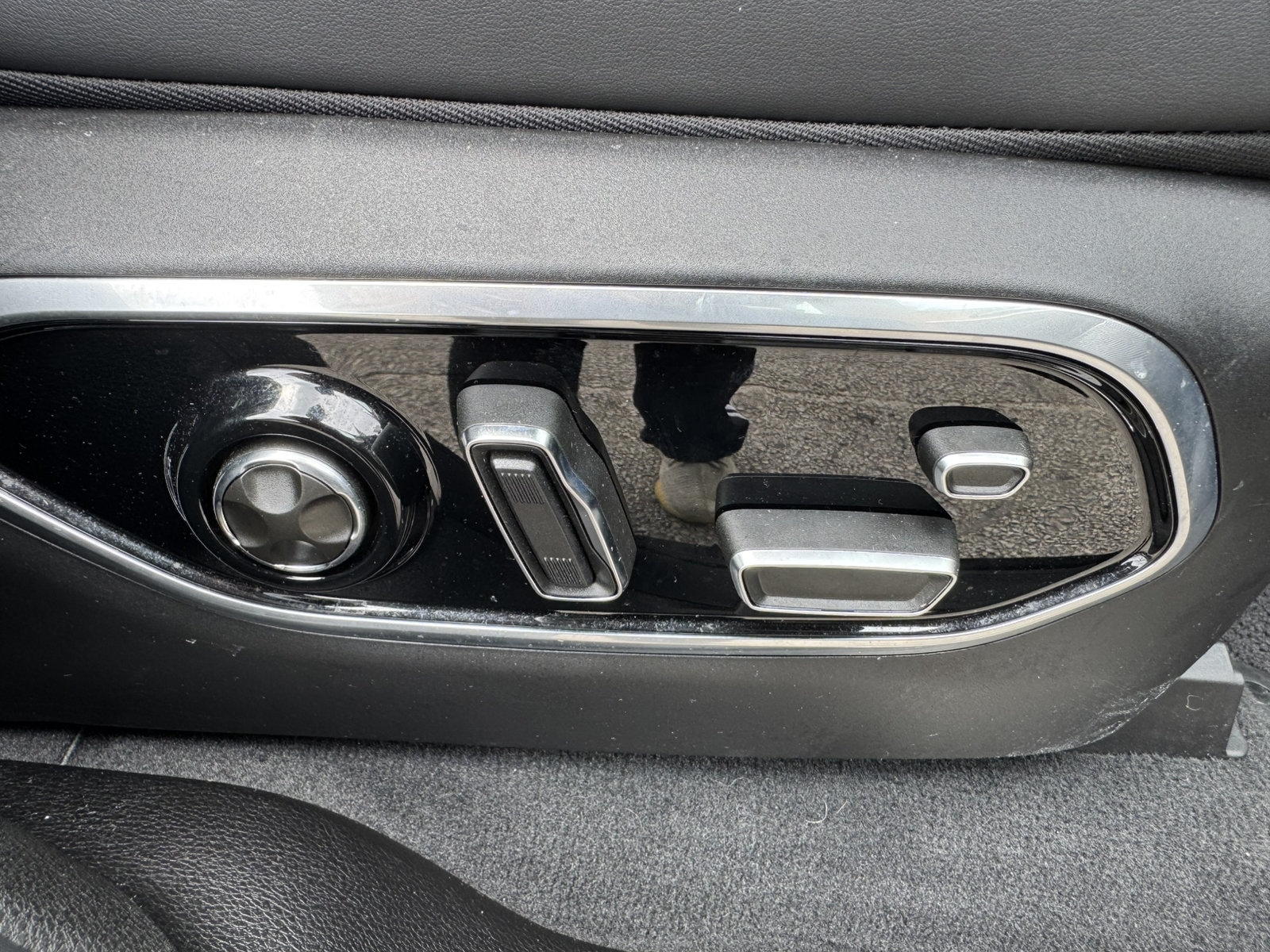 Used 2024 Jeep Grand Cherokee Summit AWD/4WD image 17
