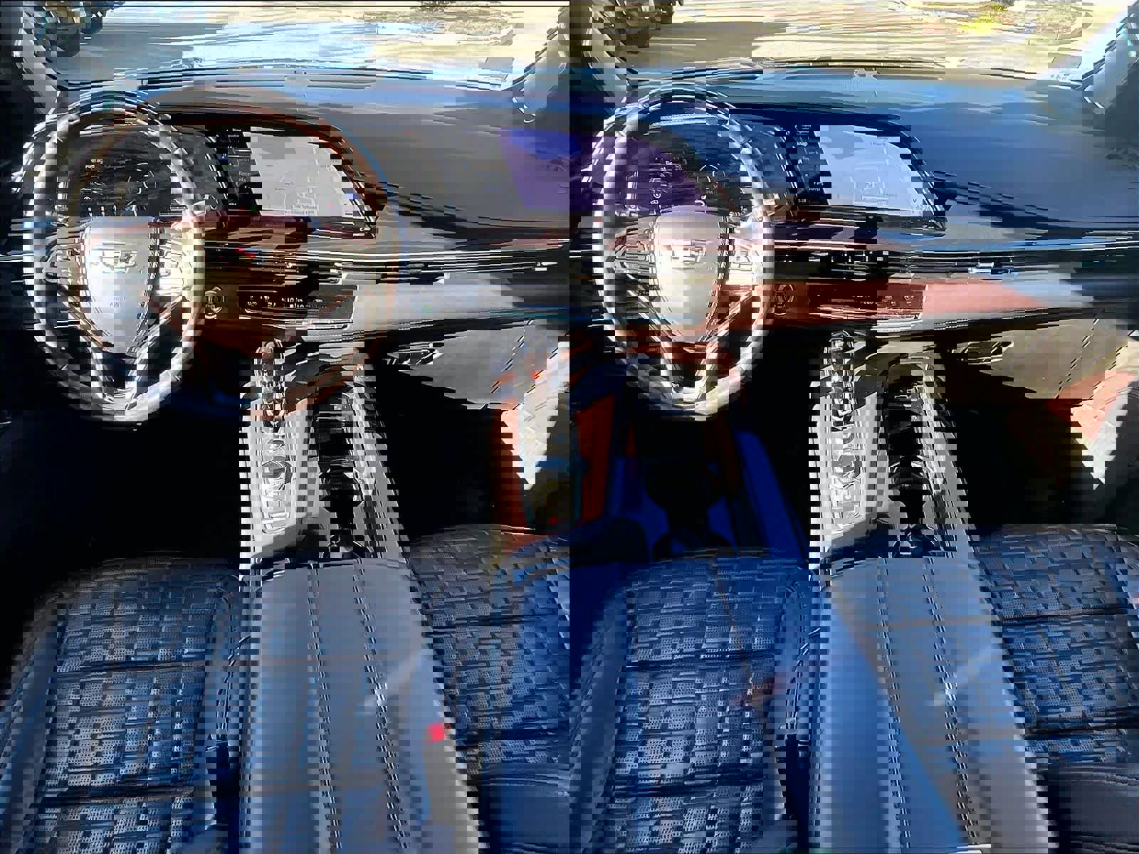 Used 2021 Cadillac Escalade Sport Platinum w/ Heavy-Duty Trailer Package image 22