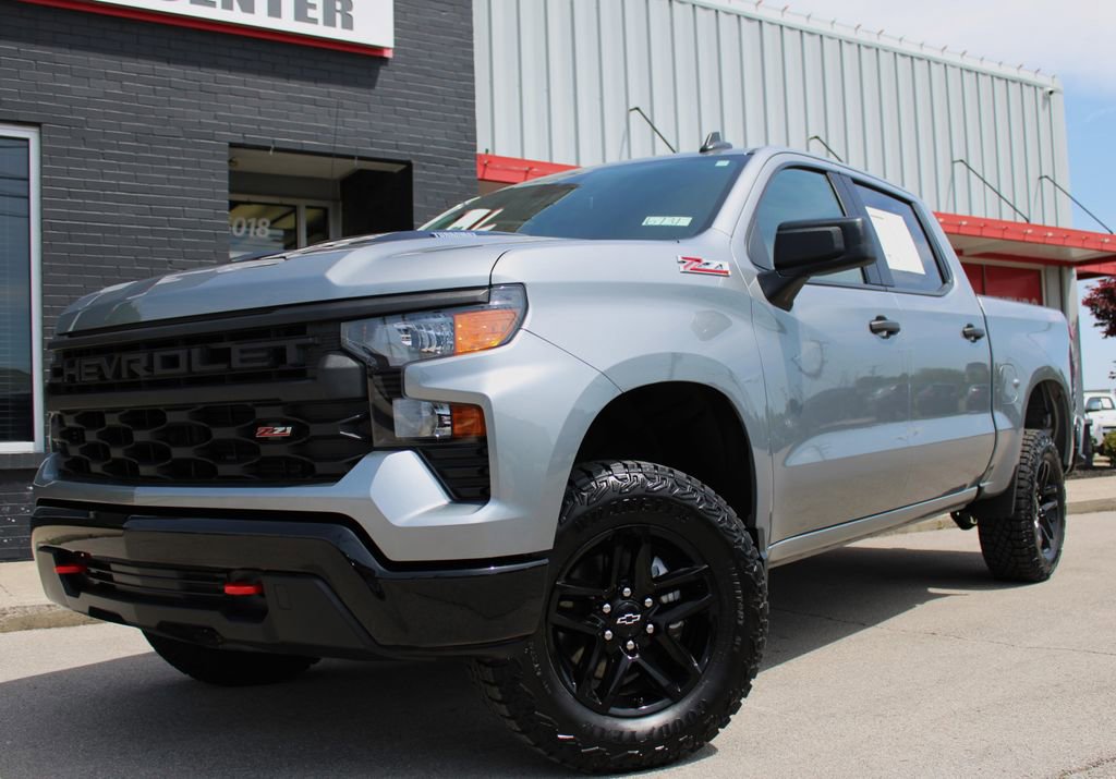 Used 2025 Chevrolet Silverado 1500 Custom Trail Boss AWD/4WD image 14