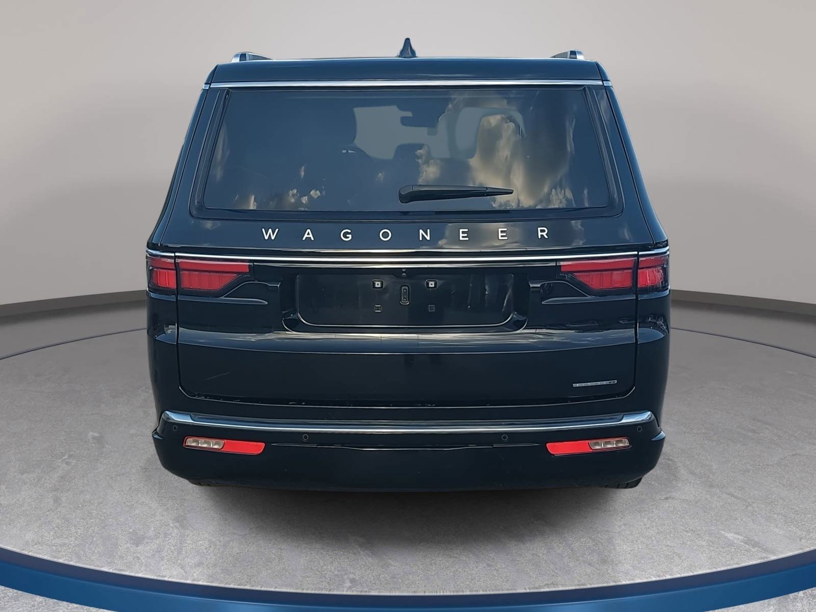 Used 2024 Jeep Wagoneer L Series II image 6