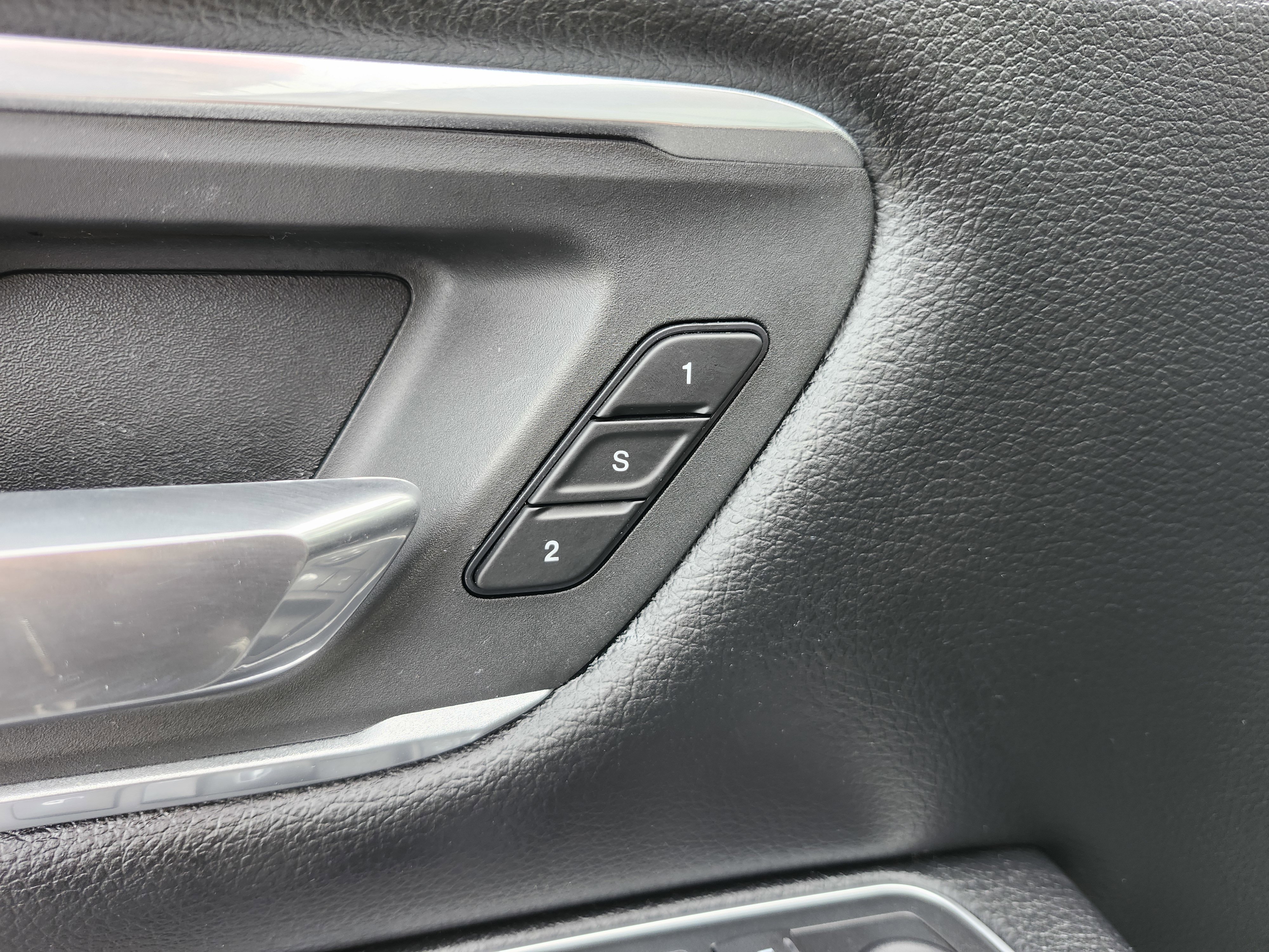 Used 2020 RAM 1500 Laramie AWD/4WD image 31