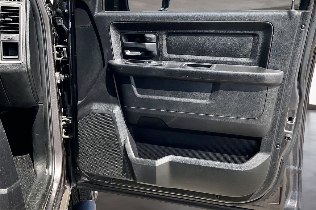 Used 2015 RAM 1500 Express AWD/4WD image 26