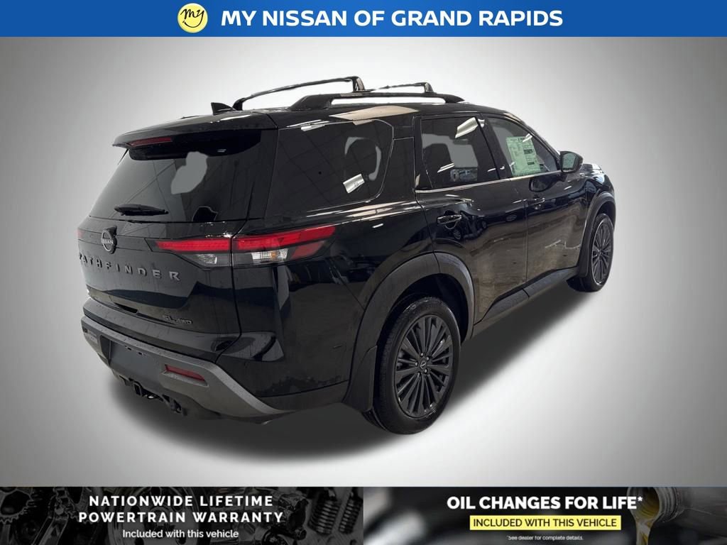 New 2026 Nissan Pathfinder SL image 5