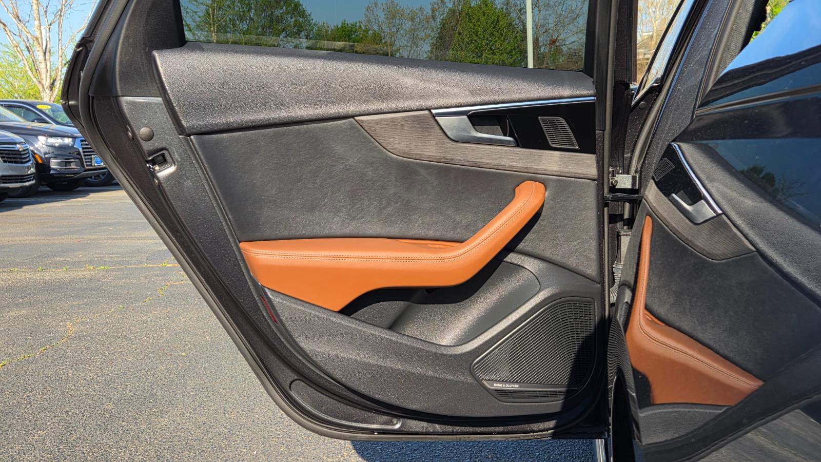 Used 2021 Audi A4 2.0T Premium Plus w/ Premium Plus Package image 38