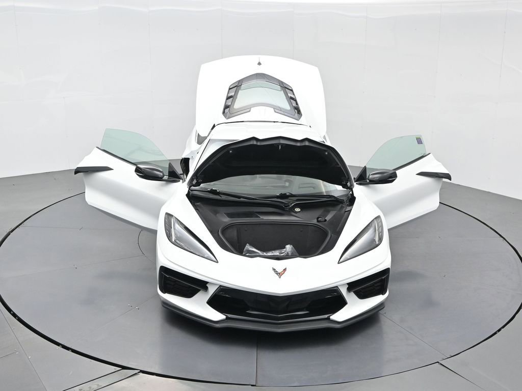 Used 2022 Chevrolet Corvette Stingray Premium Cpe w/ Z51 Performance Package image 27