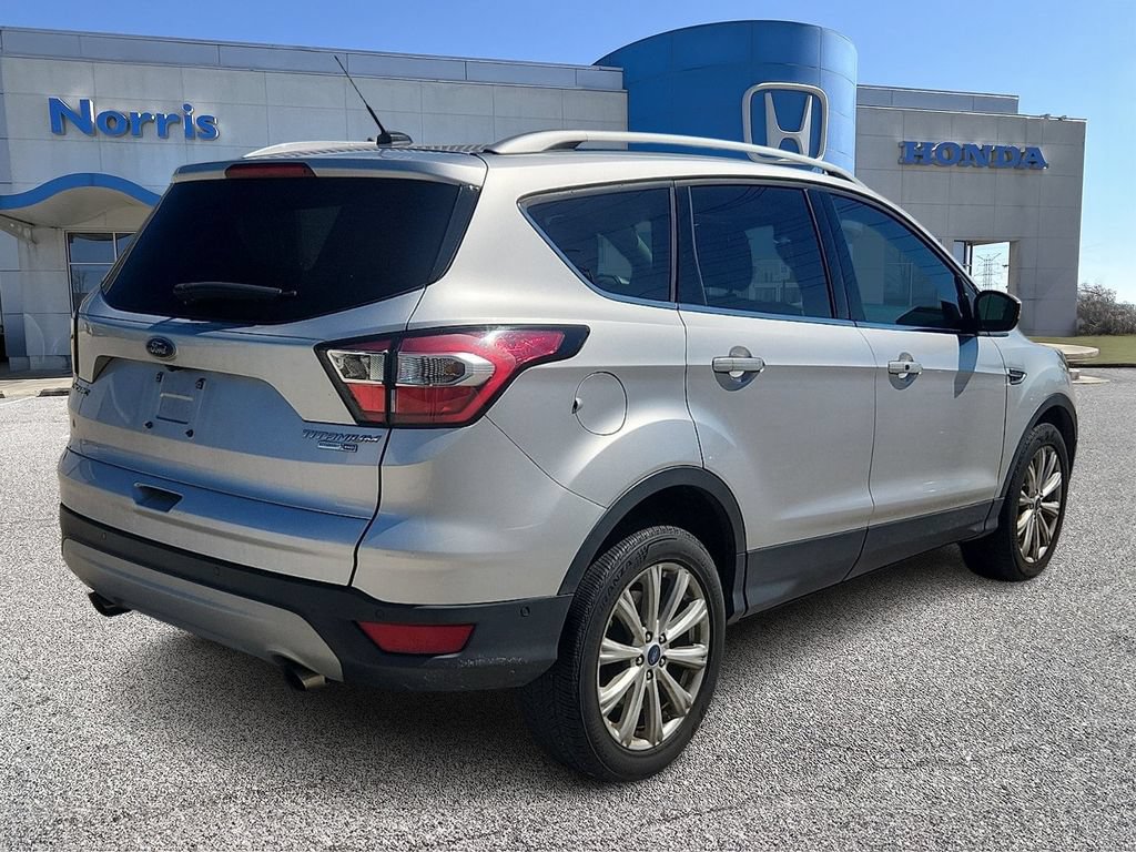 Used 2017 Ford Escape Titanium w/ Equipment Group 301A AWD/4WD image 4