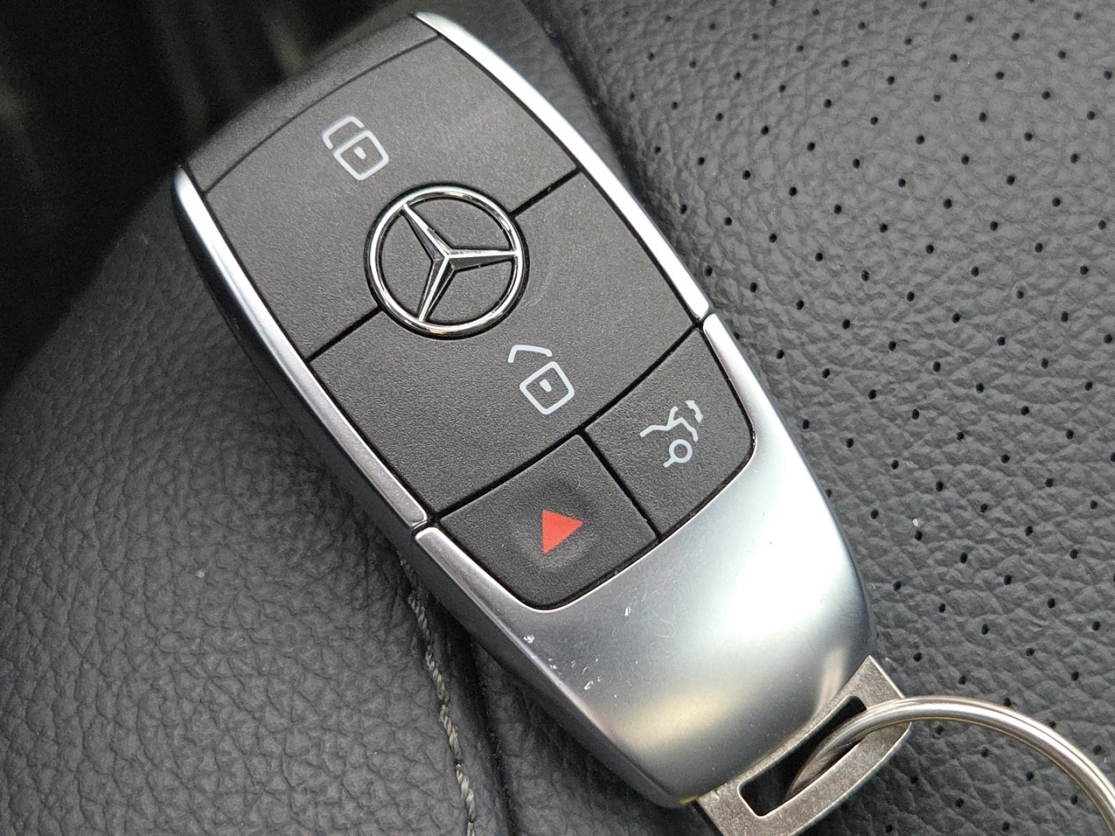 Used 2024 Mercedes-Benz GLE 350 4MATIC image 37