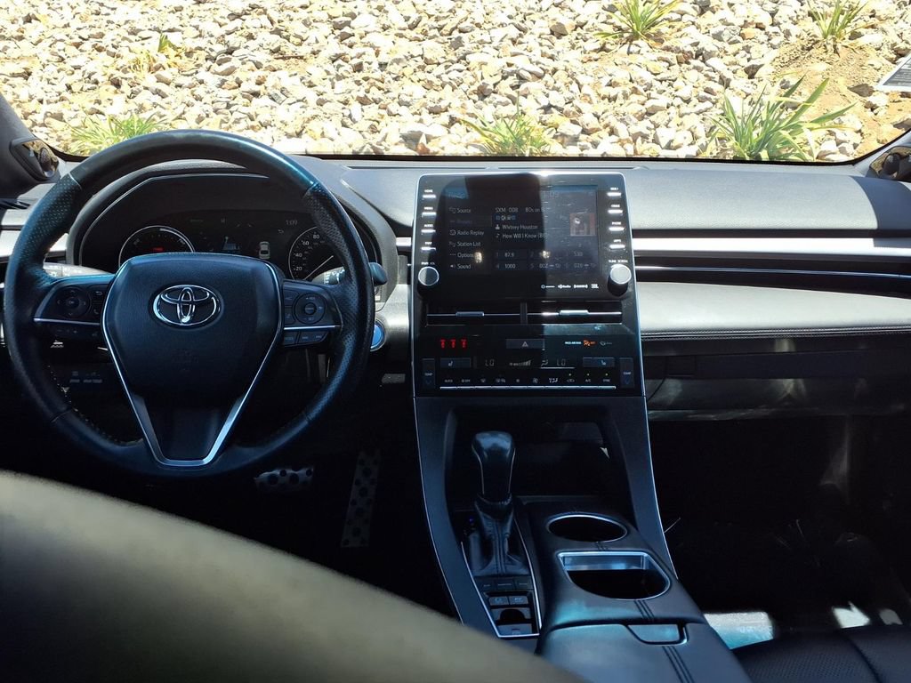 Used 2021 Toyota Avalon XSE FWD image 18