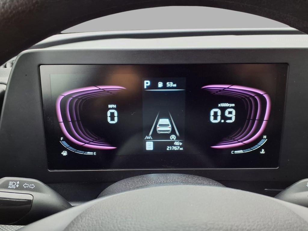 Used 2025 Kia Sportage LX image 16