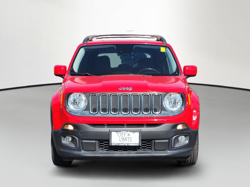 Used 2017 Jeep Renegade Latitude w/ Advanced Technology Group FWD image 2