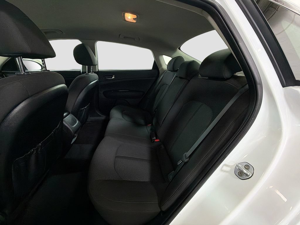 Used 2017 Kia Optima LX FWD image 23