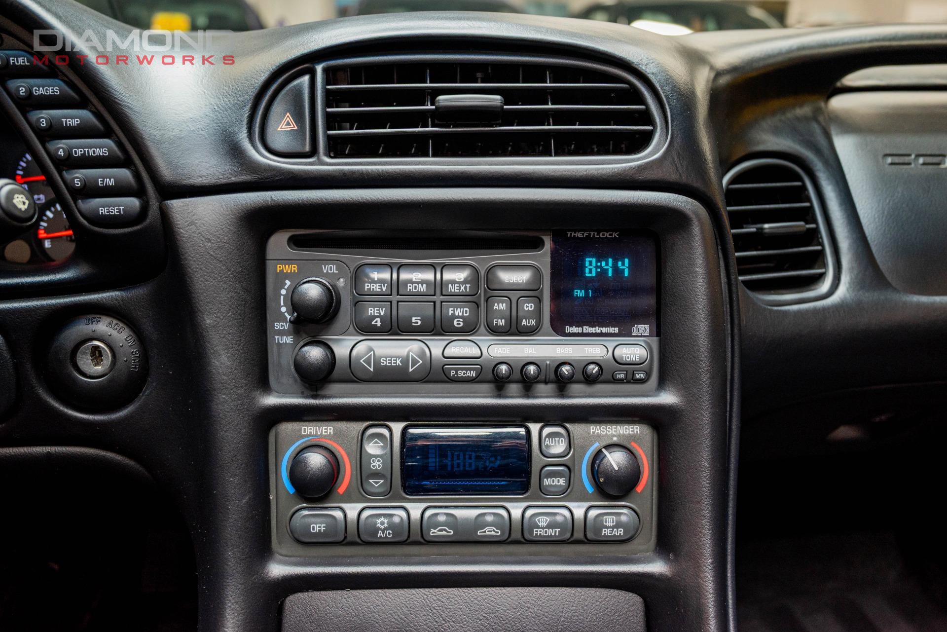 Used 2003 Chevrolet Corvette Coupe w/ Preferred Equipment Group image 83