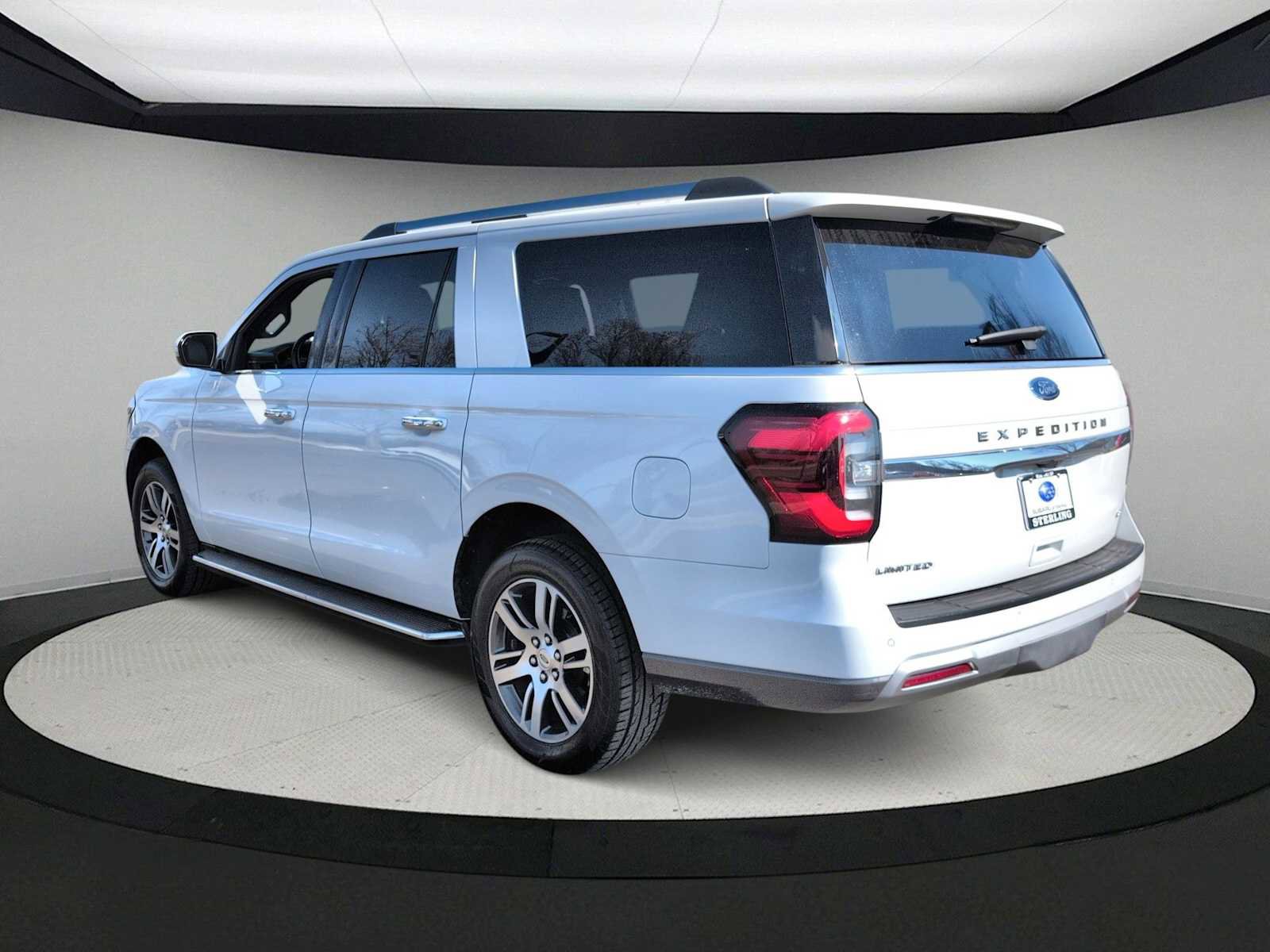 Used 2023 Ford Expedition Max Limited image 6