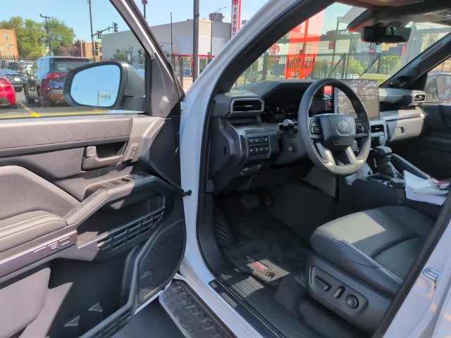 Used 2026 Toyota 4Runner TRD Off-Road Premium w/ Tow Technology Package AWD/4WD image 10