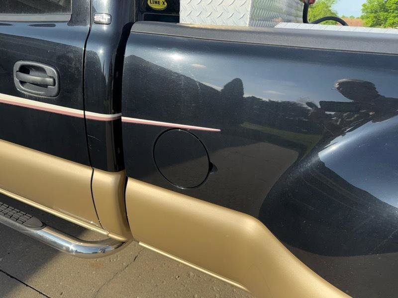 Used 2005 GMC Sierra 3500 SLT w/ Heavy-Duty Power Package image 26