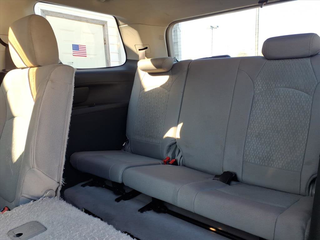 Used 2011 GMC Acadia SL w/ Preferred Package image 9